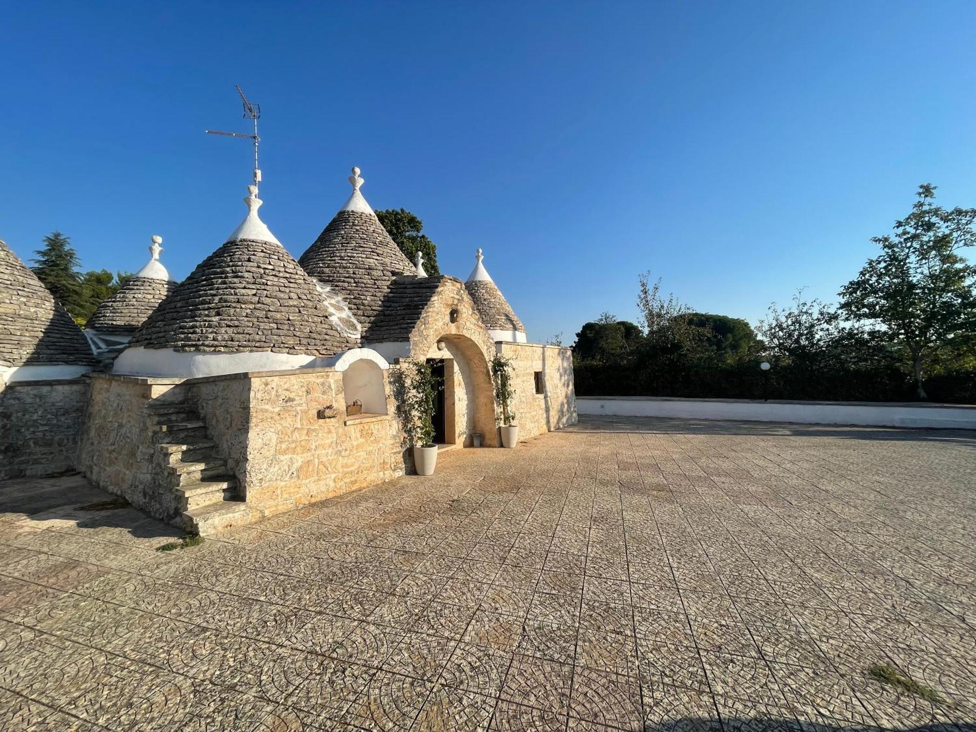 Trulli Del Sole Villa Martina Franca Luaran gambar