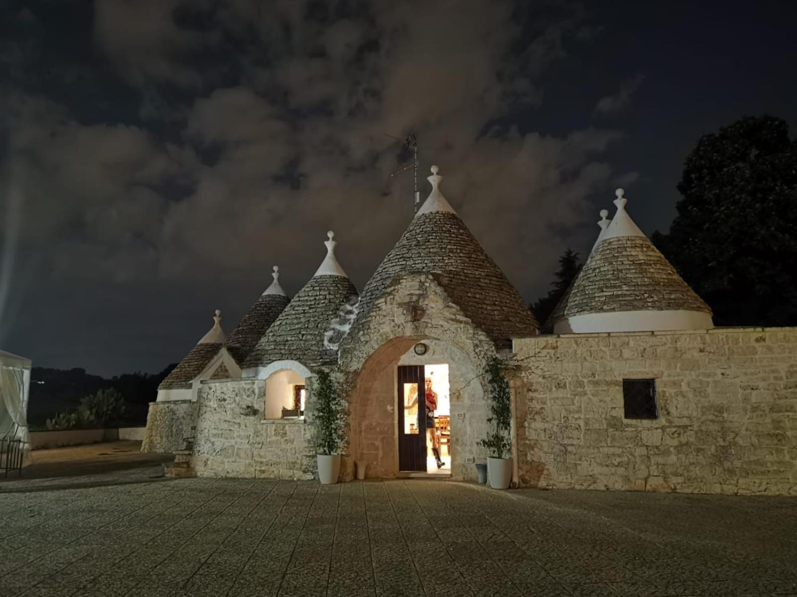 Trulli Del Sole Villa Martina Franca Luaran gambar