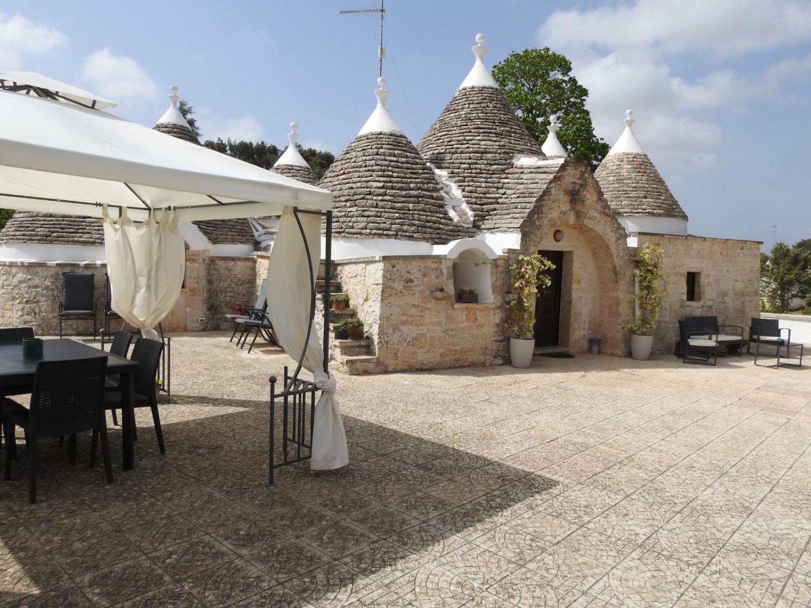 Trulli Del Sole Villa Martina Franca Luaran gambar